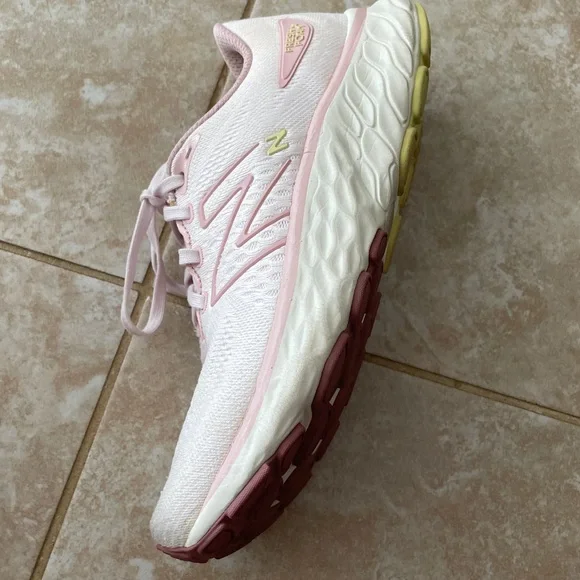 New Balance Women's Light Pink Athletic Shoes EVOZ worn once - Picture 2 of 5